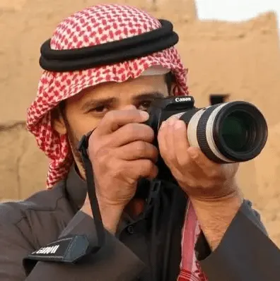 طارق المطلق.. مصور سعودي خطف أنظار الصحف العالمية بلوحاته من الطبيعة
