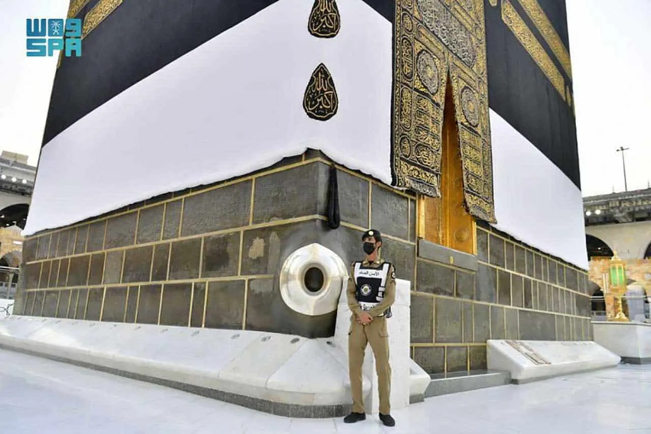الحجر المستخدم لبناء الكعبة.. من أين أتى؟ وما هي مواصفاته؟