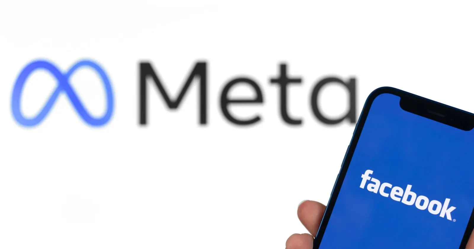 "فيسبوك" تروج للميتافيرس من خلال متجرها الجديد Meta Store