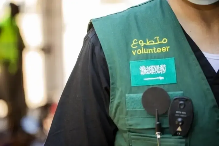 العمل التطوعي منذ إطلاق رؤية السعودية 2030.. كيف تجاوز المستهدفات قبل 6 سنوات؟