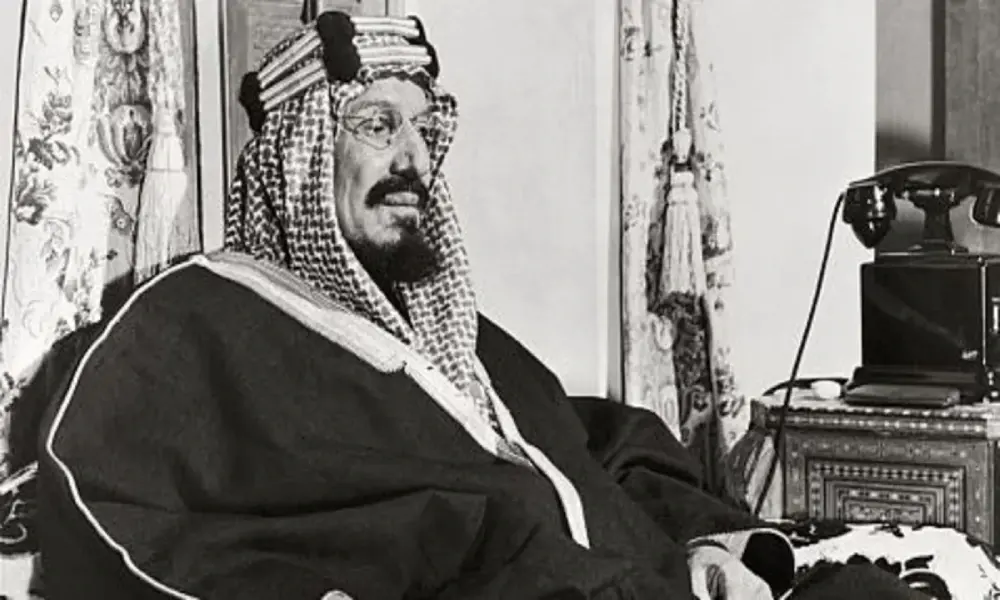 اليوم الوطني.. ملامح شخصية المؤسس بعيون ابنه الملك فيصل