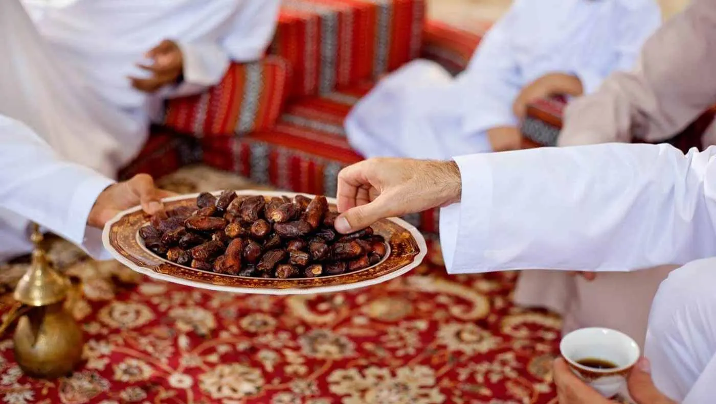 فيديو| أخصائية تغذية: 3 أشياء تجنبها وقت الإفطار في رمضان