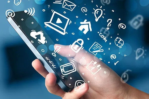 ما أكثر شركات التقنية جمعًا لبيانات المستخدمين دون أن يدروا؟