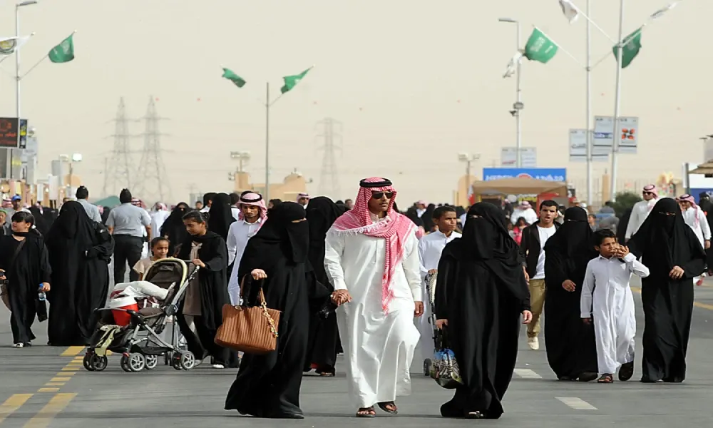 إجازة عيد الفطر 2025 للقطاع الحكومي والخاص في السعودية