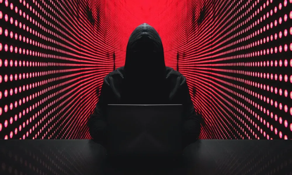 "الأمن بالتقادم".. لماذا قد تحميك التقنيات القديمة من الاختراق؟