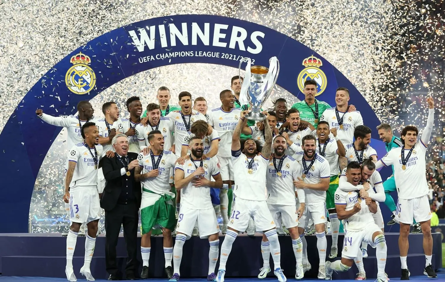 قصة ريال مدريد.. "الملكي" المتوج على عرش كرة القدم