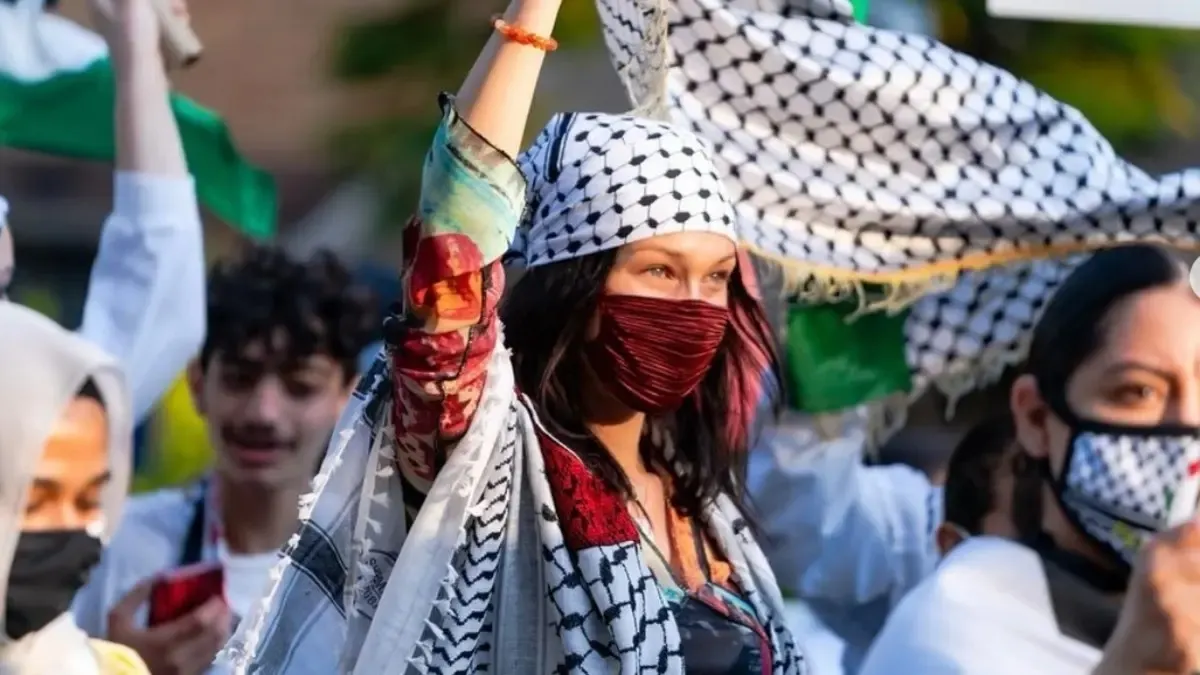 هل استغنت "Dior" عن "بيلا حديد" بسبب دعمها لفلسطين؟