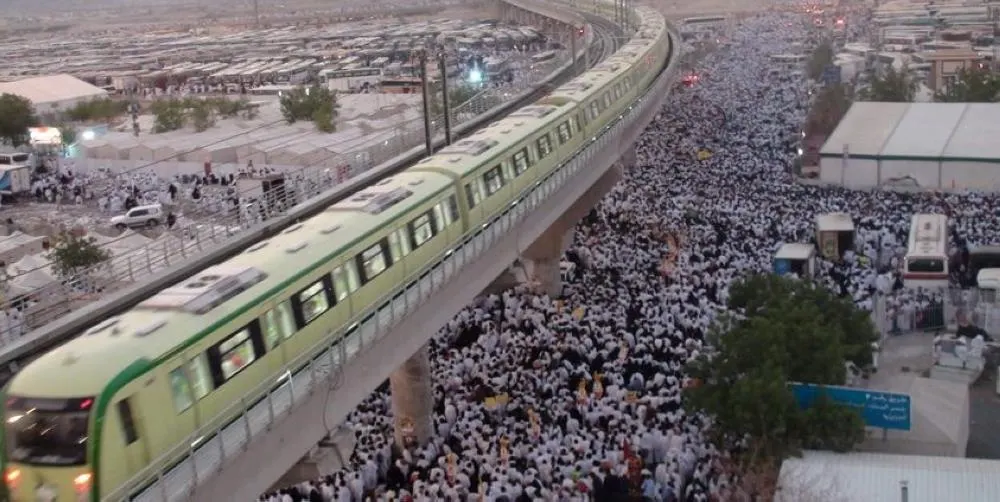 قطارا "الحرمين" و"المشاعر".. وسائل تسهل نقل الحجاج لأداء المناسك