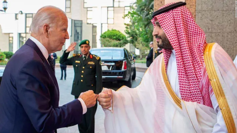 مصدر سعودي: بايدن أثار قضية خاشقجي بشكل سريع.. وهكذا رد ولي العهد
