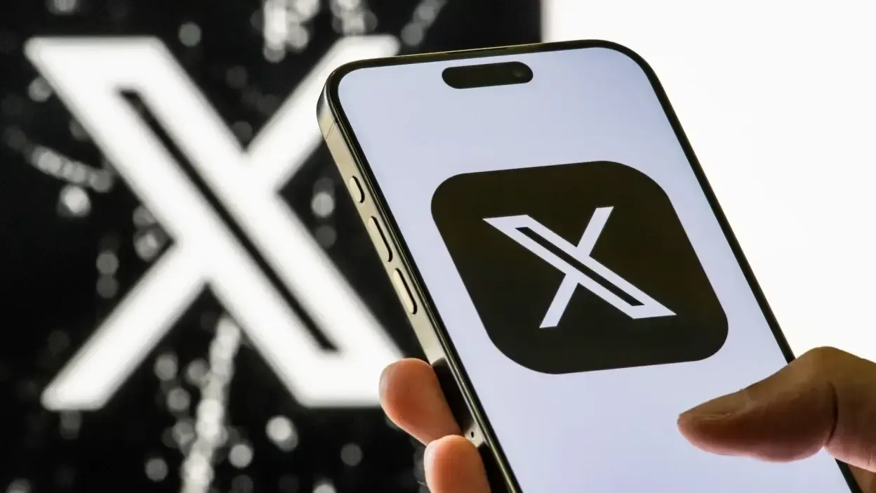 تعطل تطبيق " X" لدى آلاف المستخدمين حول العالم.. ما السبب؟