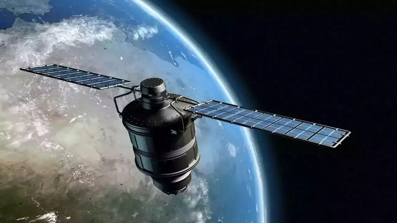 مستقبل التواصل.. الأقمار الصناعية تتحضّر لبث الإنترنت حول العالم