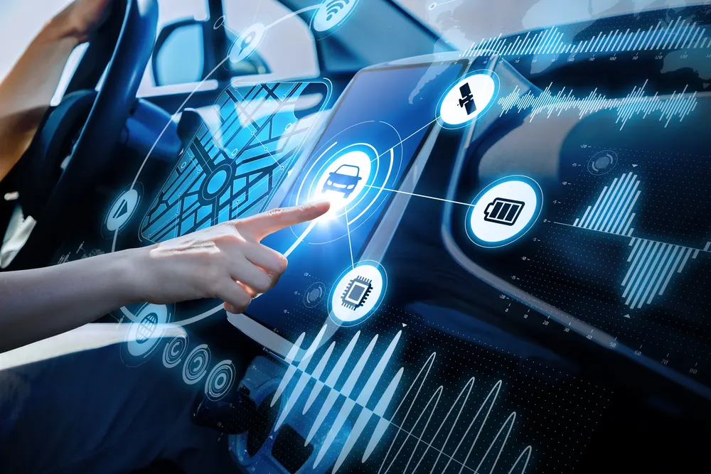 السيارات المتصلة بالإنترنت وبياناتها الضخمة.. هل تستوعبها البنية التحتية الحالية؟