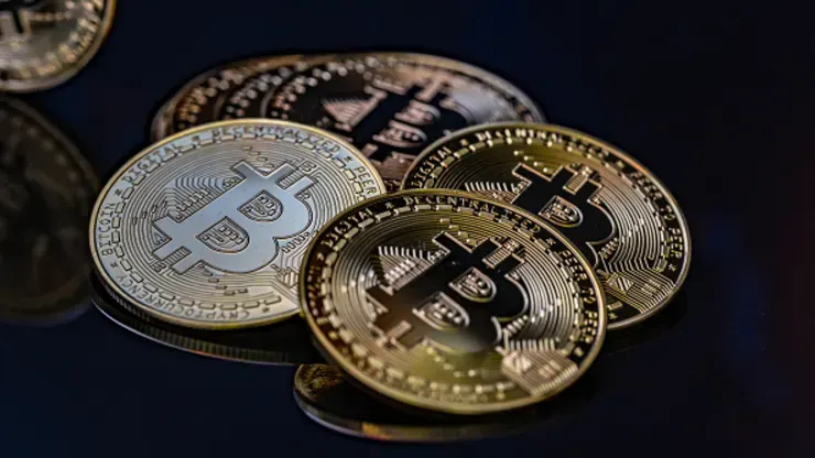 تفاصيل 3.36 مليار دولار من عملات البيتكوين المسروقة.. كيف عُثر عليها؟