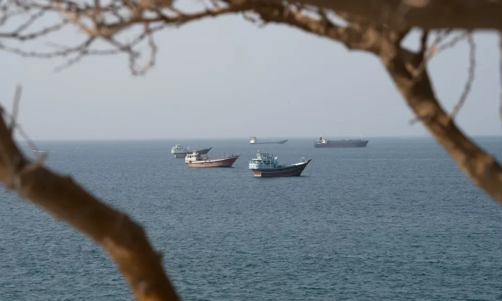 أكسيوس: ممر أمريكي سري في مضيق هرمز