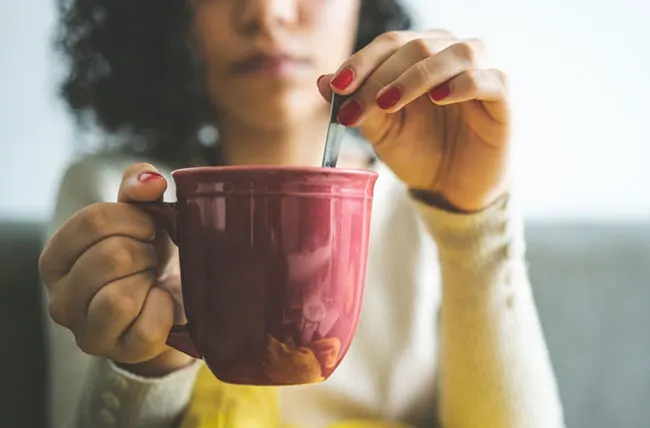 علامات تعني أنك تشرب الكثير من الكافيين