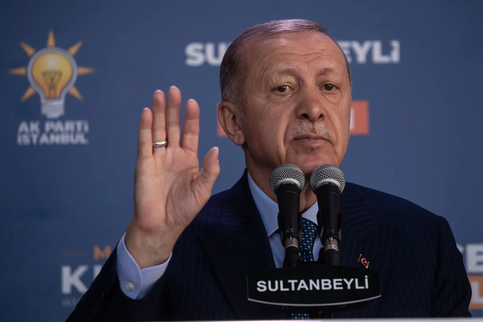 لماذا خسر حزب "أردوغان" انتخابات البلديات أمام المعارضة الصاعدة؟