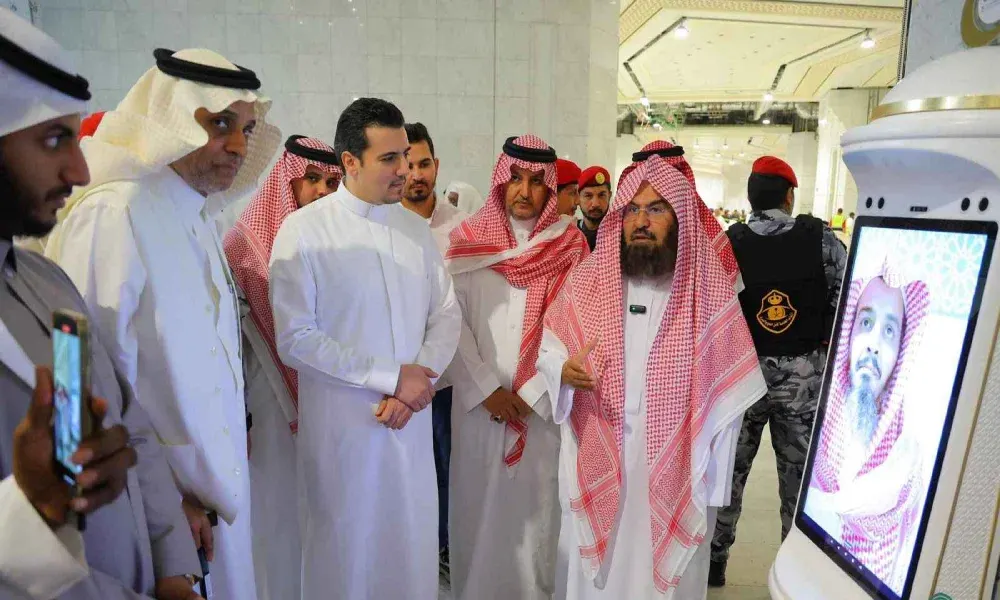 الذكاء الاصطناعي يرشد الحجاج في موسم الحج