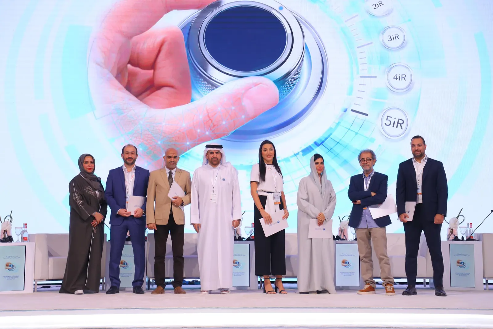 قمة المعرفة 2023.. 350 جلسة عن بناء اقتصادات ومجتمعات المستقبل
