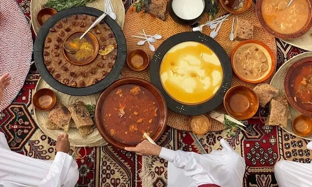 عادات الأكل في السعودية.. ثقافة راسخة تعكس الهوية