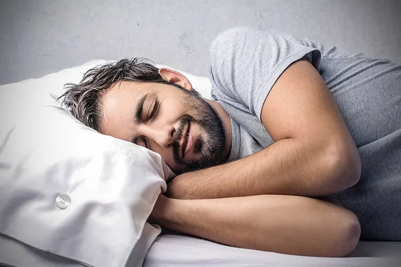 فوائد عديدة.. إليك ما يحدث لجسمك عندما تنام بشكل جيد 8 ساعات يومياً