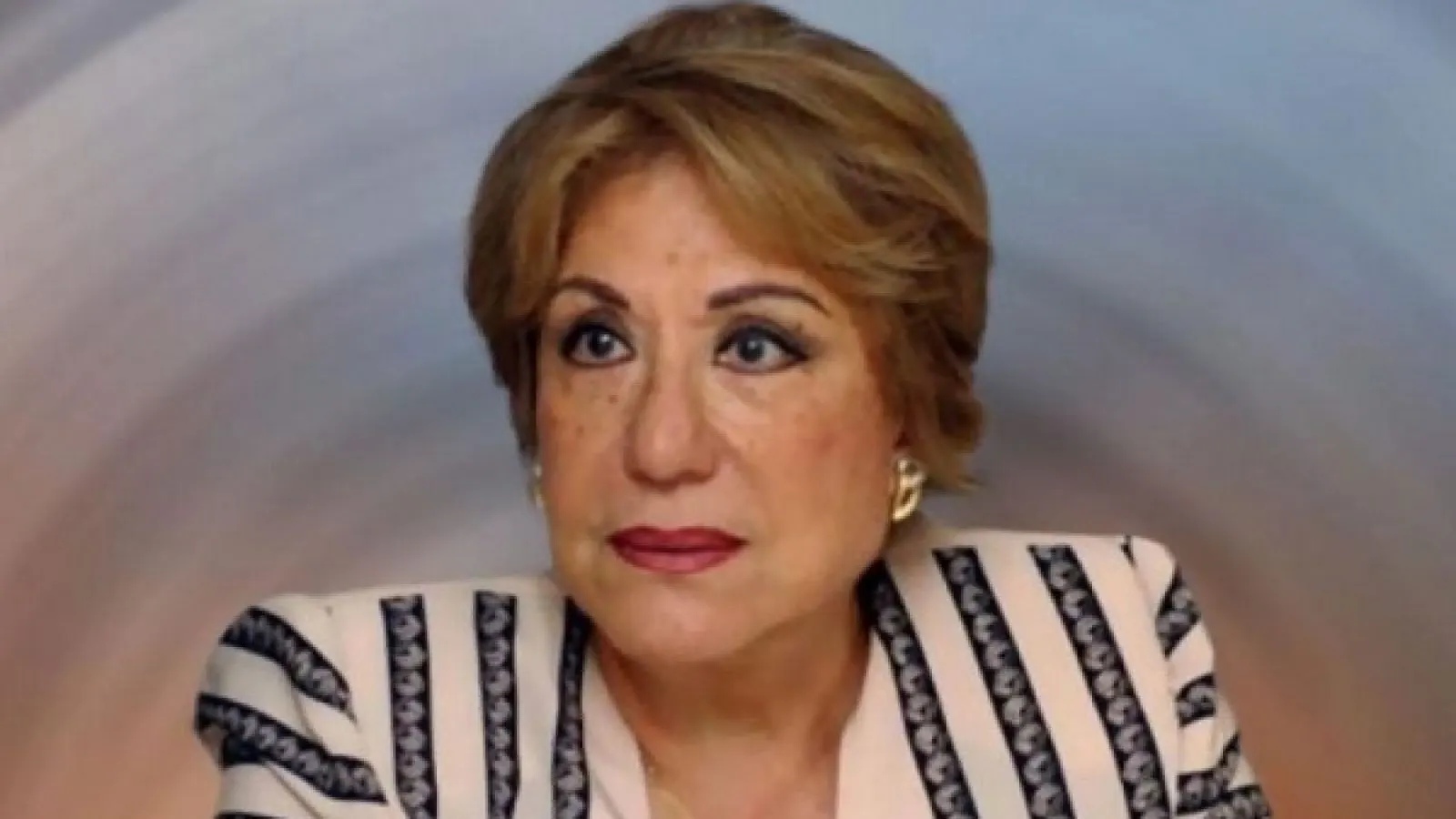 رحيل سميحة أيوب.. الستار الأخير على مسيرة "سيدة المسرح"