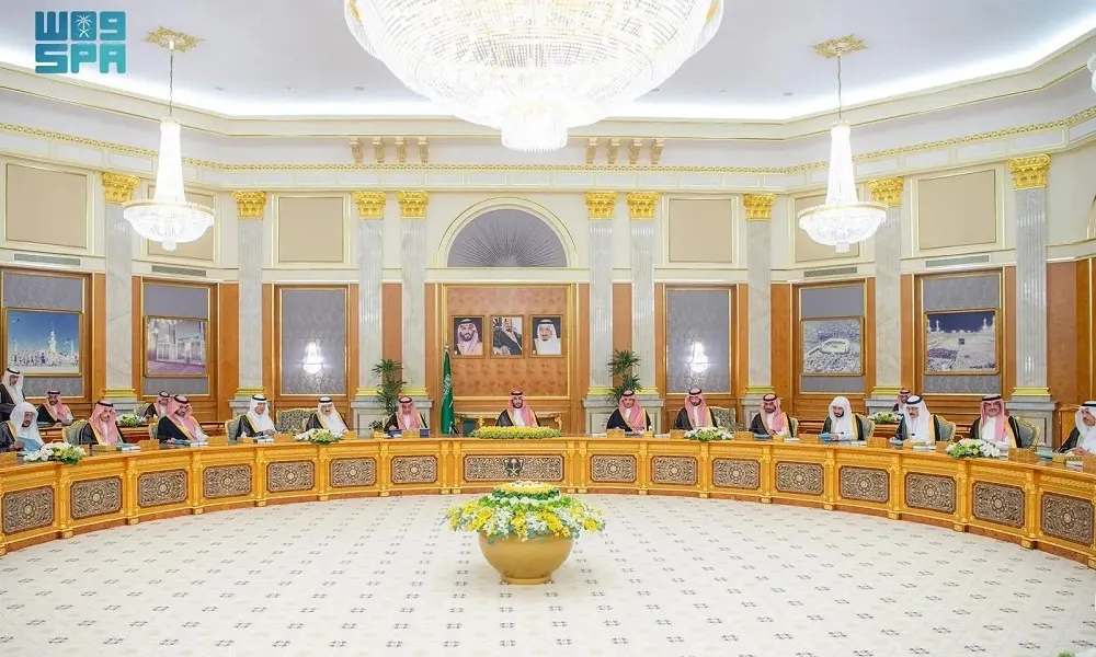 ولي العهد يرأس جلسة مجلس الوزراء ويتخذ 19 قرارًا