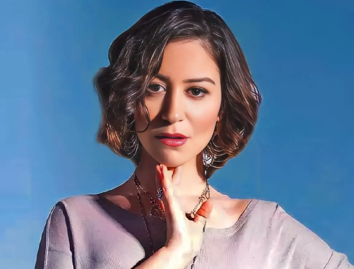 كيف نجت الممثلة منة شلبي من الحبس بعد واقعة مطار القاهرة؟