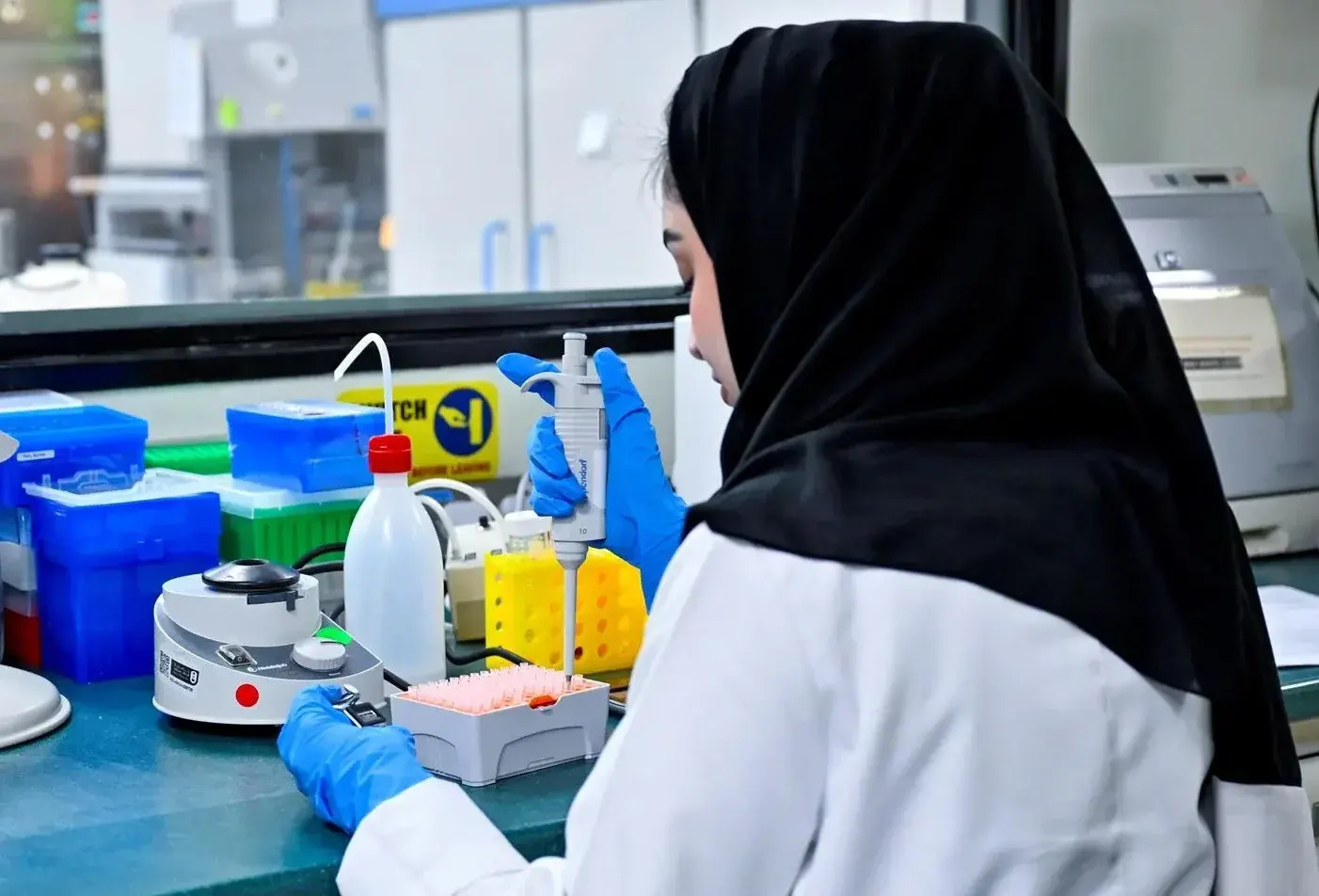 باحثون بجامعة الملك سعود يتوصلون لطريقة جديدة للكشف المبكر عن سرطان الرحم