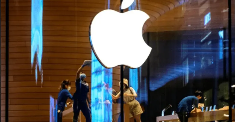 ميزة جديدة في Apple.. تحذر الأطفال من "الصور العارية"
