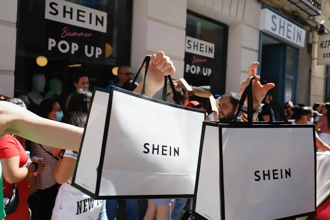 باحثون يحذرون من منتجات Shein.. هل تسبب السرطان؟