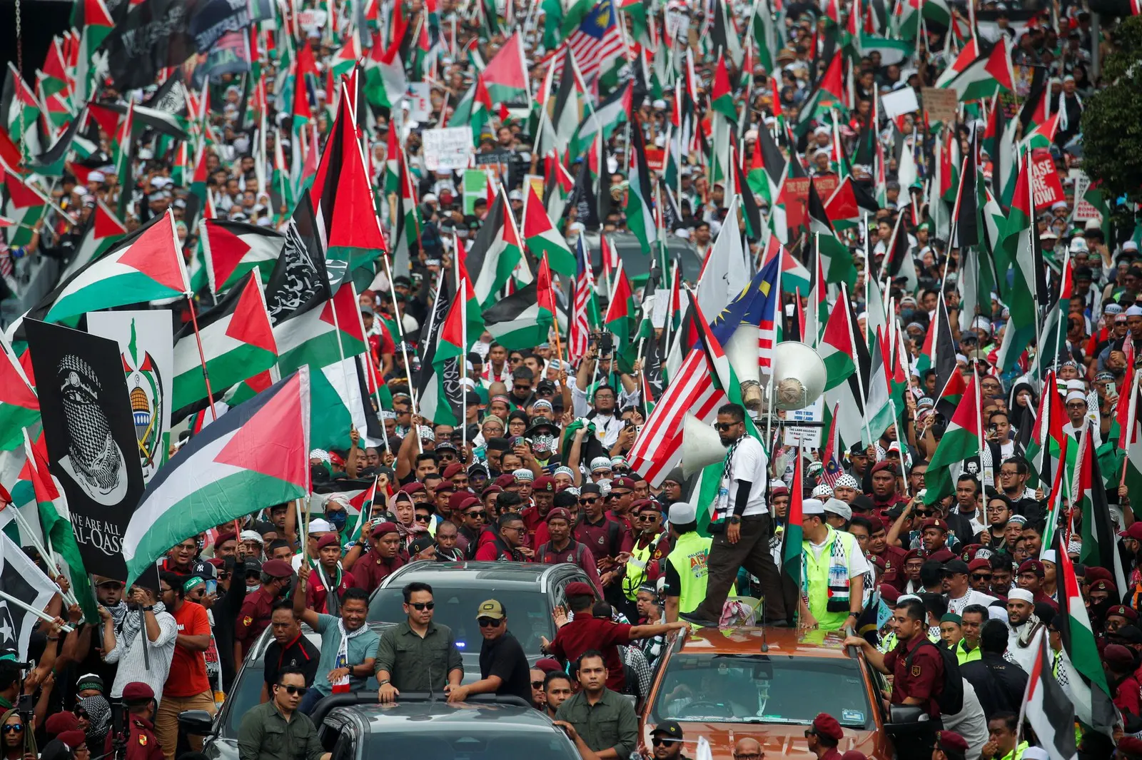 بالصور.. مدن العالم تحتج دعمًا لفلسطين ولوقف إطلاق النار في غزة