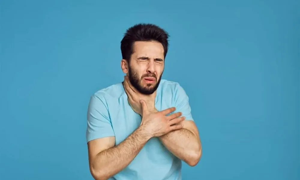 مناورة هيمليك.. أهم إسعاف أولي للاختناق يجهله الكثيرون