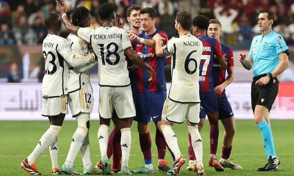 مباراة برشلونة ضد ريال مدريد.. الموعد والقنوات الناقلة