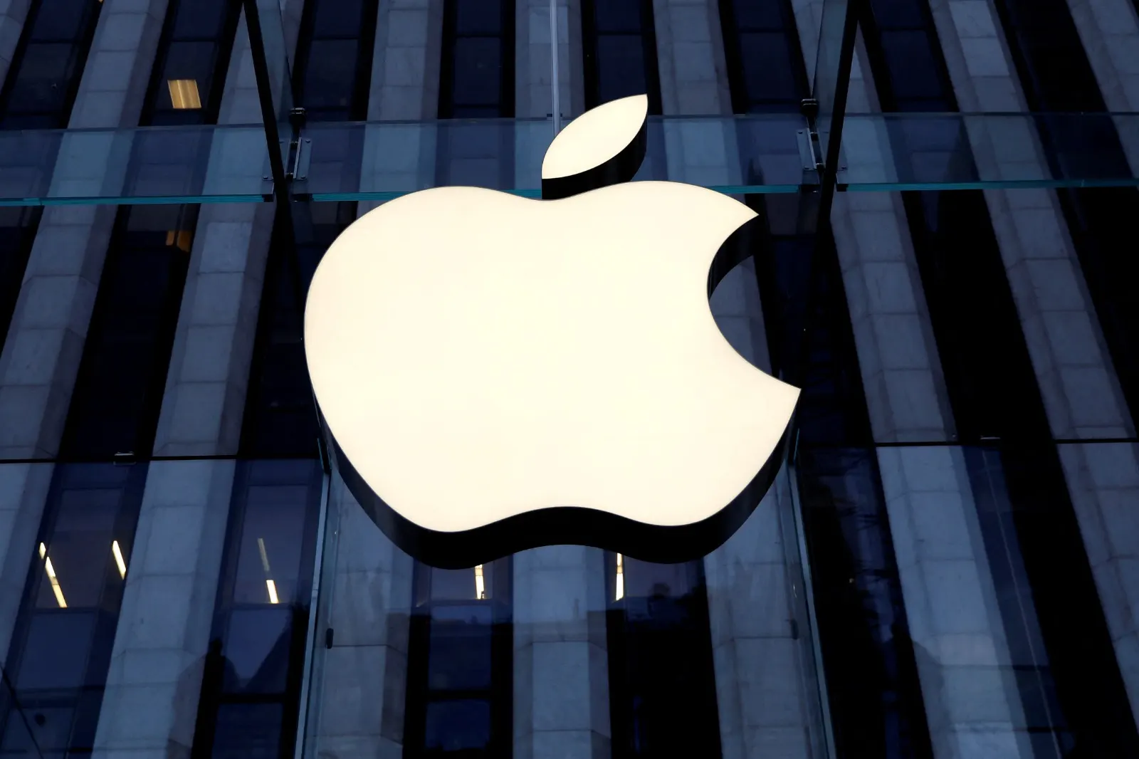 أرباح "Apple" في الصين.. التذبذب مستمر
