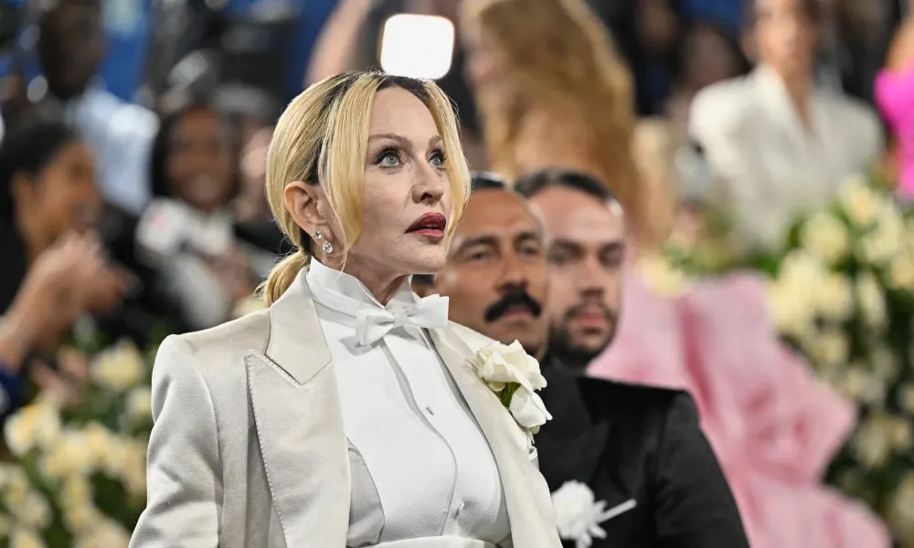 مادونا تناشد البابا ليو زيارة غزة لإنقاذ الأطفال