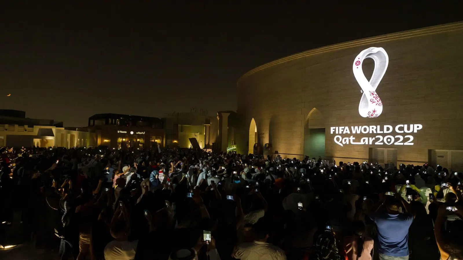 السعوديون الأكثر حجزاً لمونديال قطر عربيًا والأمريكيون عالميًا