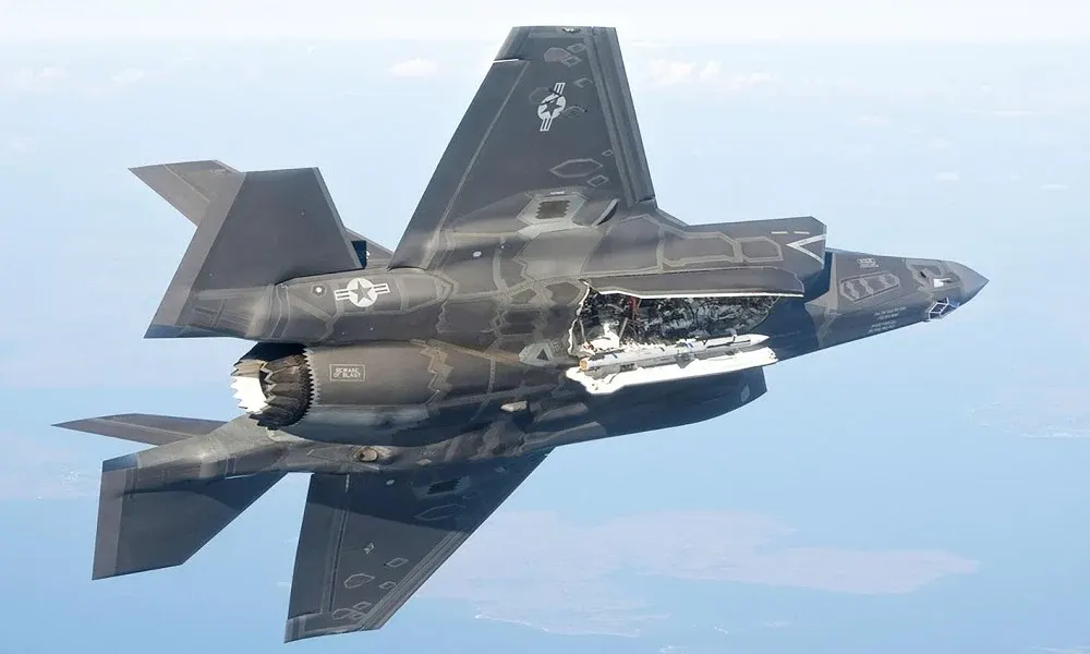الطائرة الأمريكية الأقوى.. ترامب يدرس بيع F-35 إلى تركيا