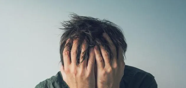 لماذا يكون القلق أكثر من مجرد حالة عابرة في بعض الأحيان؟