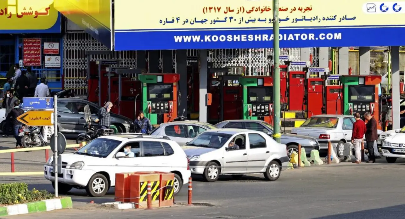 هجوم سيبراني يُعطل شبكة توزيع الوقود في إيران