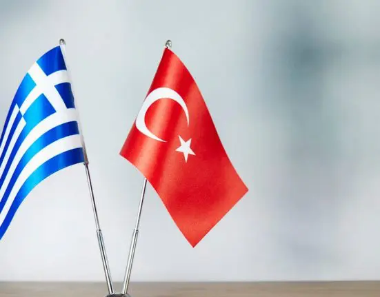 تفاقم العلاقات بين تركيا واليونان