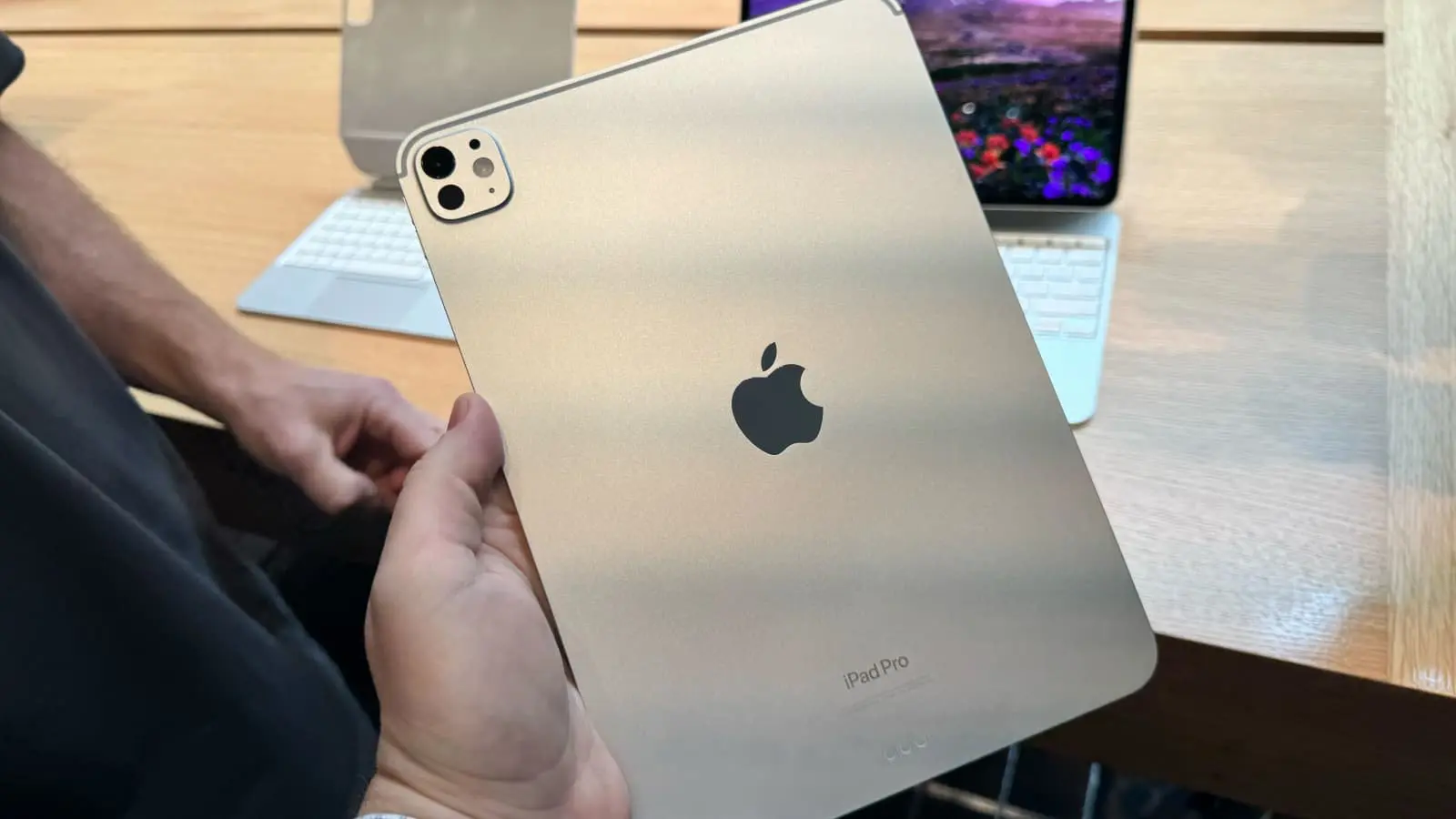 تصميم أنحف وشريحة M4.. مميزات جهاز iPad Pro و iPad Airمن أبل