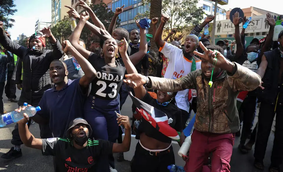 الاحتجاجات تضرب كينيا.