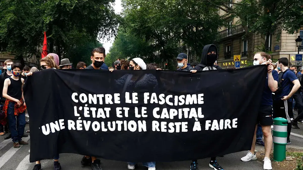مظاهرات في باريس ورين بالآلاف ضد اليمين المتطرف تحذر من وصوله للحكم