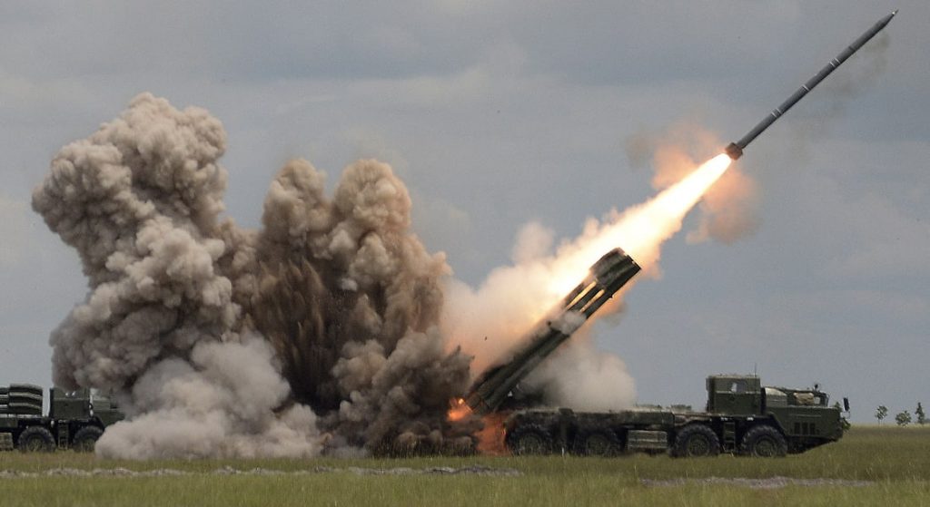 صواريخ روسية تقتل ضحايا في بولندا