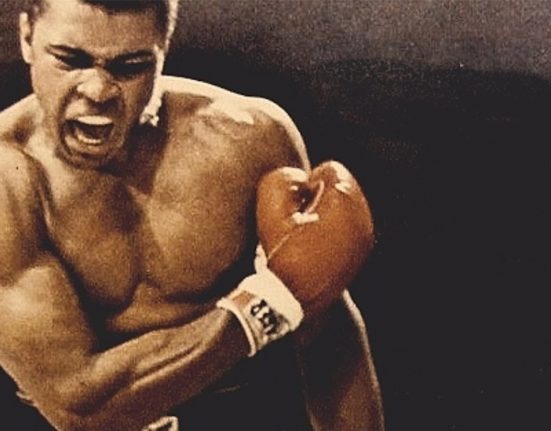 الملاكم العالمي محمد علي