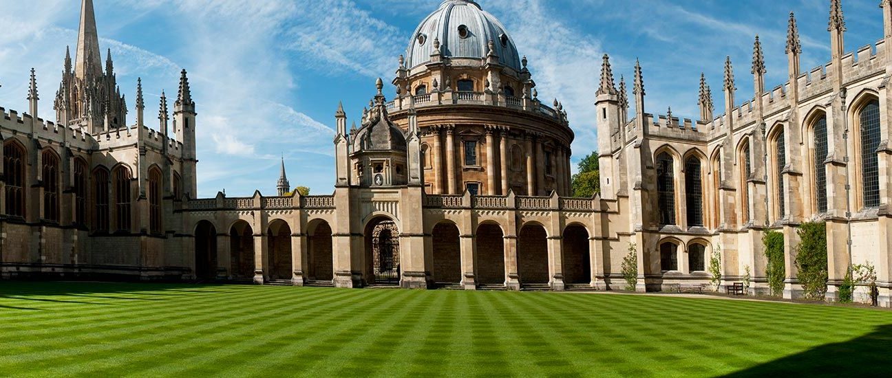 جامعة أكسفورد البريطانية على رأس قائمة أفضل الجامعات في العالم