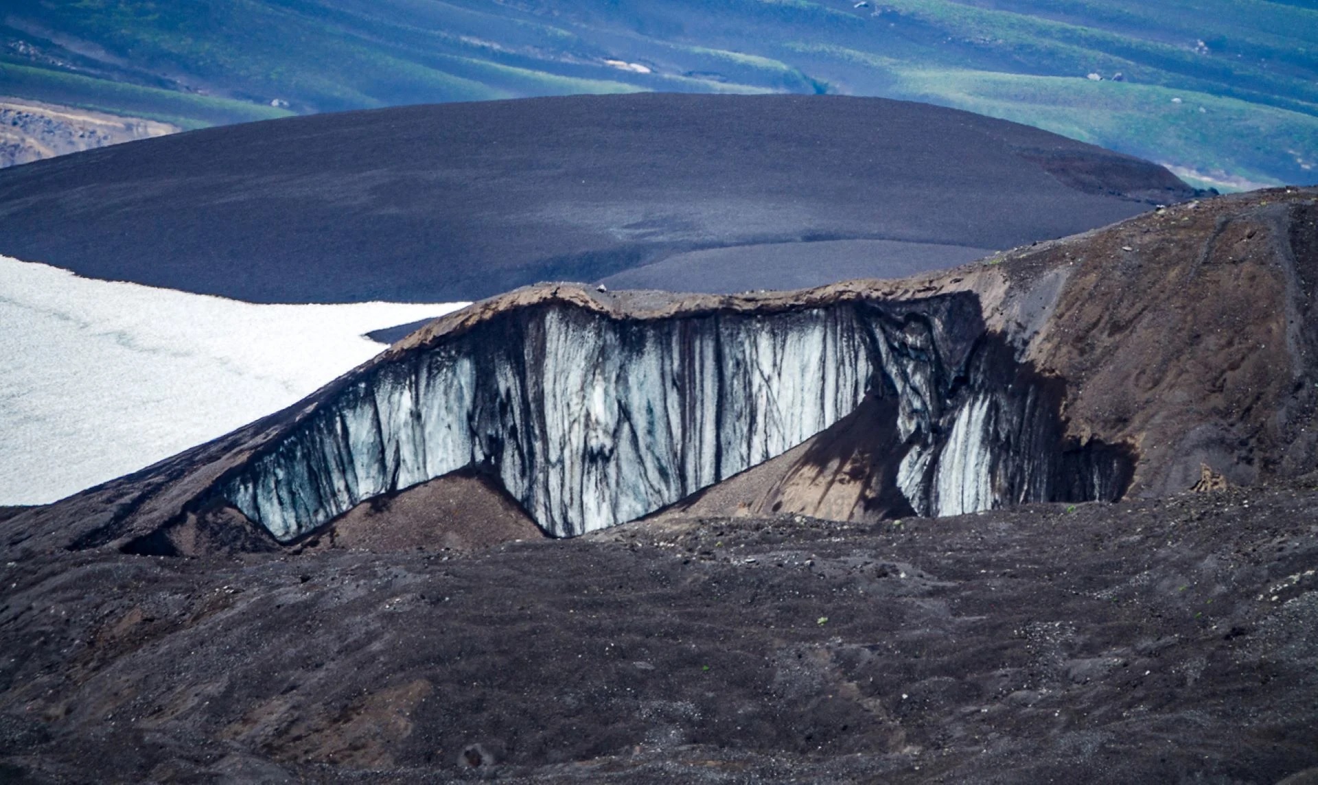 Scientists Detect Methane Escaping from Arctic Ice in Norway, Raising Concerns for Global Warming