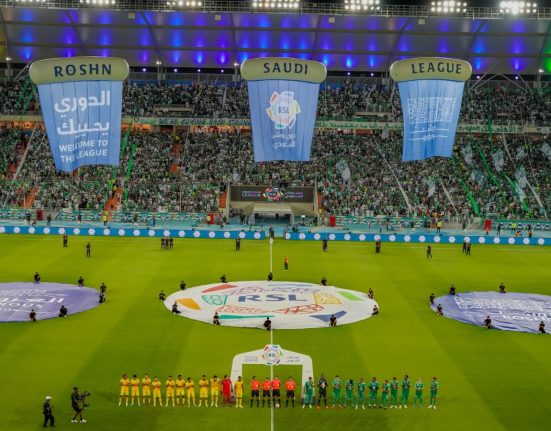 دوري روشن الدوري السعودي لكرة القدم الحكام حكم التحكيم مستوى أخطاء أفضل الأكثر أكثر مباريات مباراة