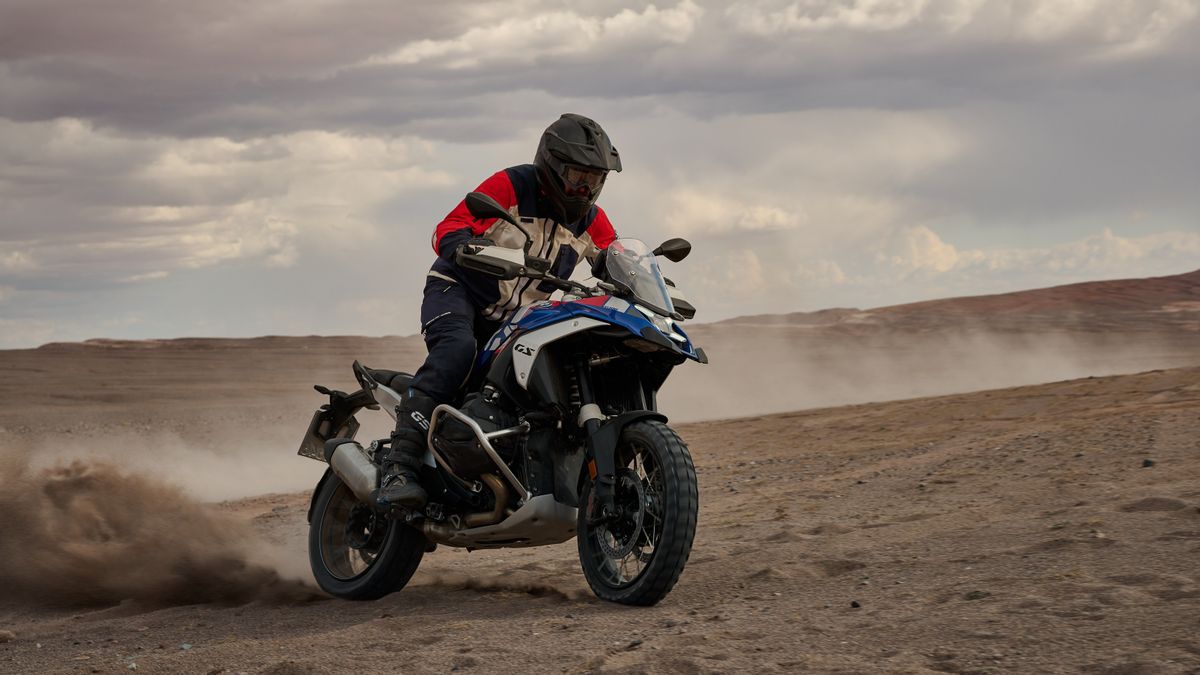 الدراجة البخارية BMW R 1300 GS