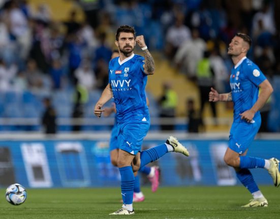 الهلال ضد السد